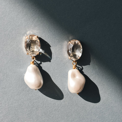 Shell Pearl Earrings